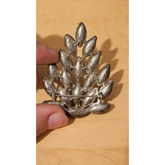 Vintage unsigned royal blue navette brooch - Picture 6 of 9